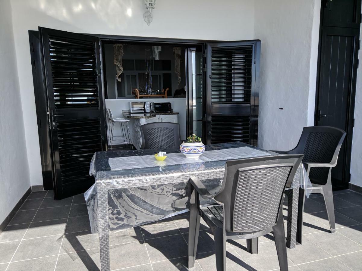 Ocean Breeze Faro Sardina Apartment Exterior photo